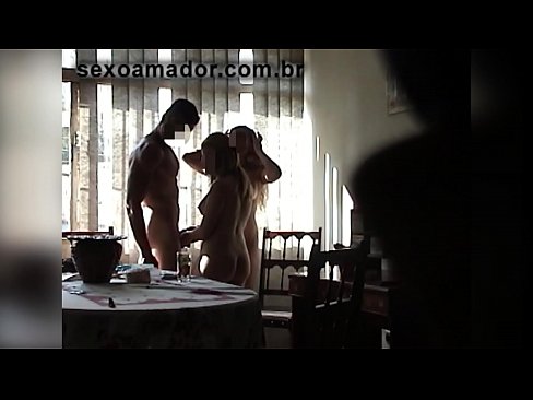 ❤️ Inimbitahan ng mga sex friends ang isang higanteng lalaki at isang threesome kasama niya ❤❌ super sex sa tl.moresexmovies.ru
